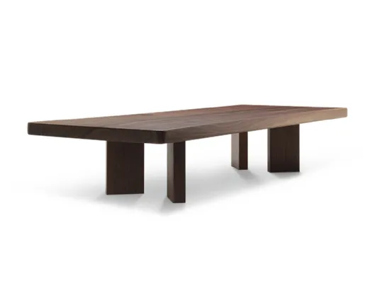 Tavolino in legno massello di rovere Plana di Cassina