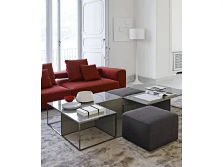 Tavolino Area in vetro con pouf inseriti di B&B Italia