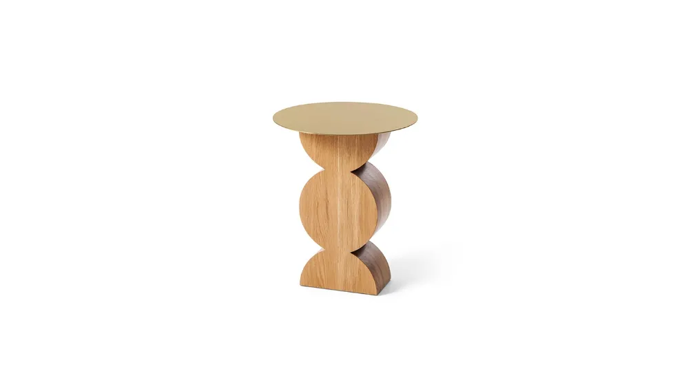 Tavolino di design Constantin in legno massello di rovere con piano in lamina di ottone di Cassina