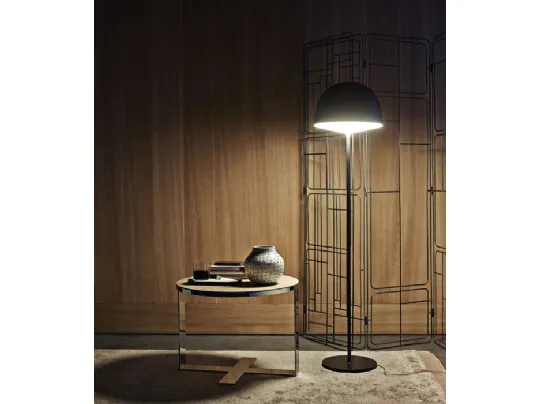 Tavolino rotondo Eileen con base in acciaio e top in fibra di legno MDF impiallacciato di B&B Italia