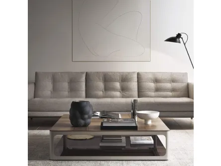 Tavolino Sixty Coffee Table con top in legno di Noce e base in alluminio finitura Platino di Rimadesio