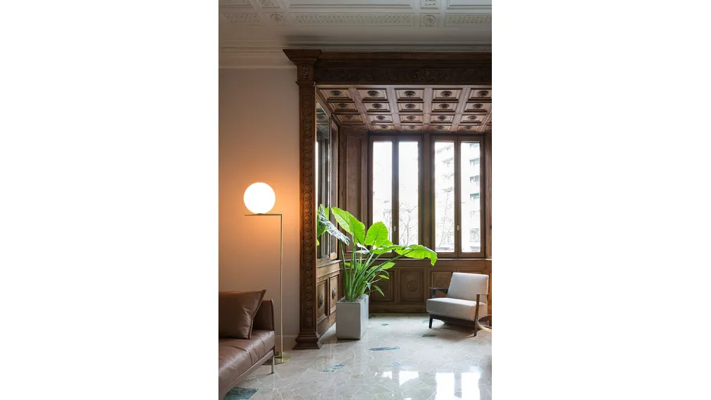 Lampada da terra in vetro soffiato di Flos