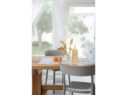 Lampada Lantern ricaricabile di Kartell