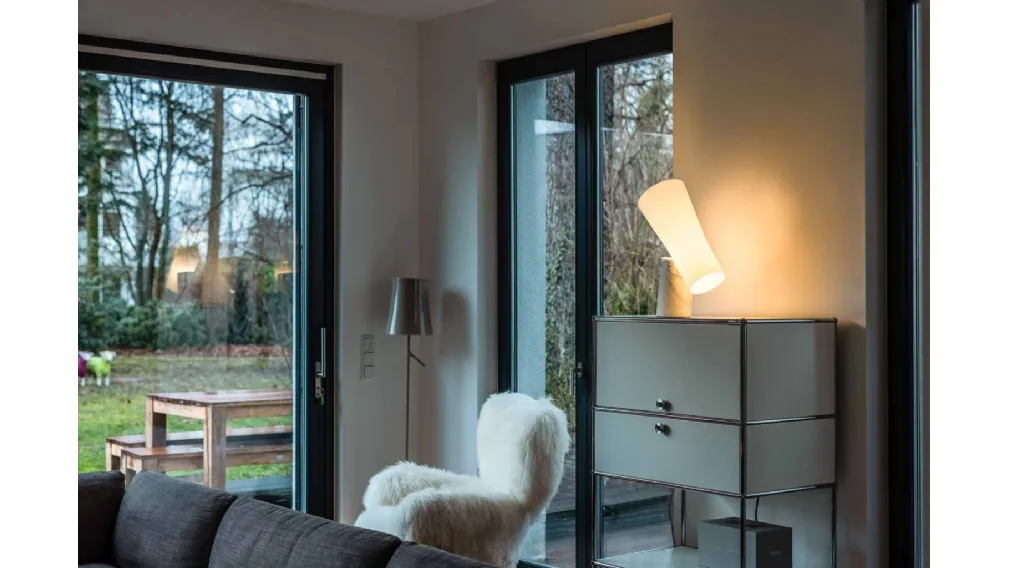Lampada da tavolo Nile in vetro soffiato e marmo di Carrara di Foscarini