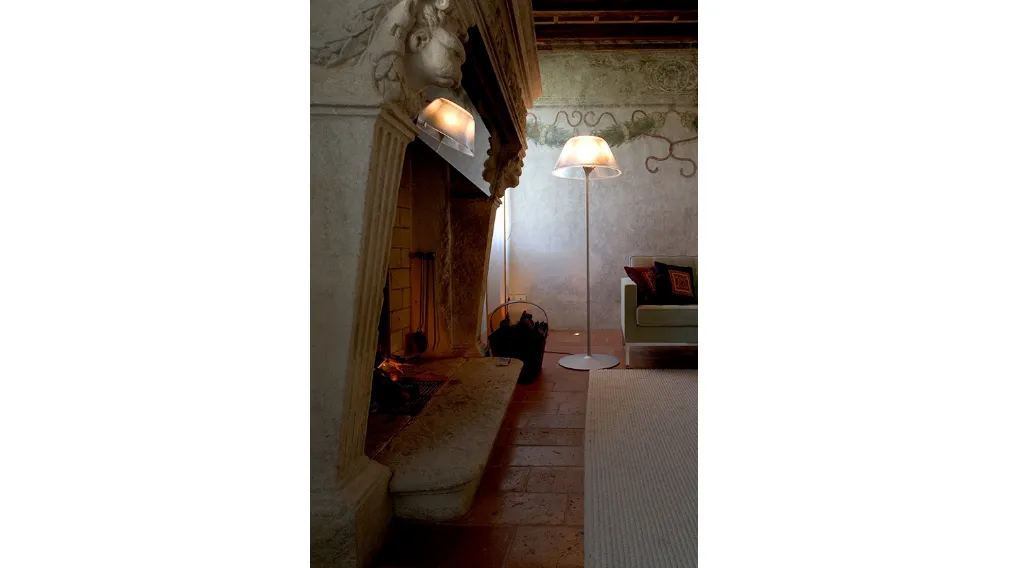 Lampada da terra in vetro di Flos
