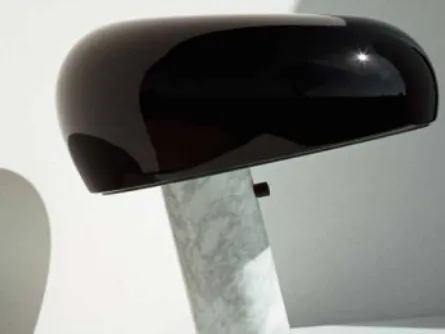 Lampada da tavolo Snoopy di Flos