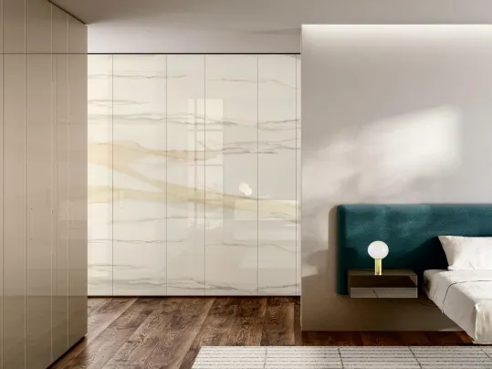 Armadio con ante battenti modulare Flapp in vetro finitura Marble XGlass o Bianco di Lago