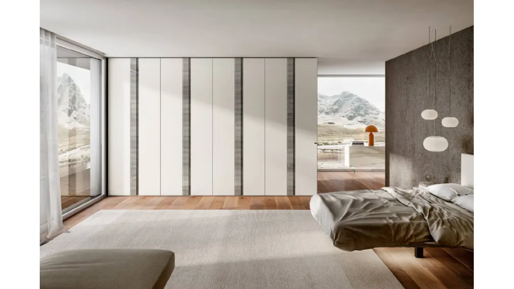 Armadio con ante battenti Groove Bianco con inserto verticale in vetro finitura tessuto di Lago
