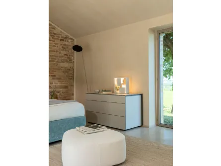 Comò in laccato opaco Juta di Flou