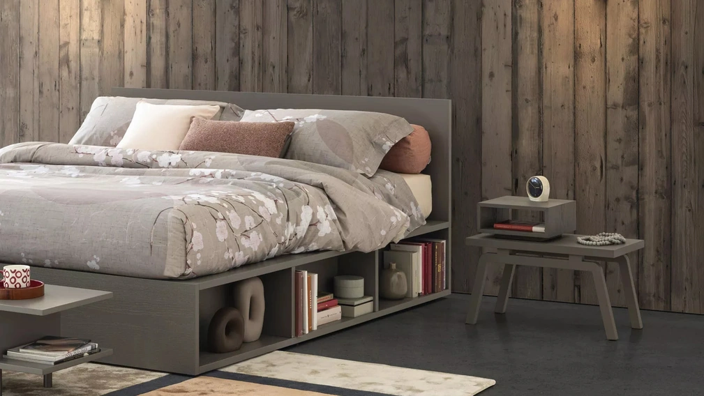 Comodino Stock con vano a giorno di Oggioni