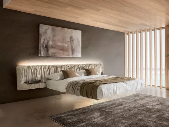 Letto con testiera in tessuto arricciato e con illuminazione a LED Air Replis di Lago