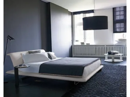 Letto matrimoniale di design Siena di B&B Italia