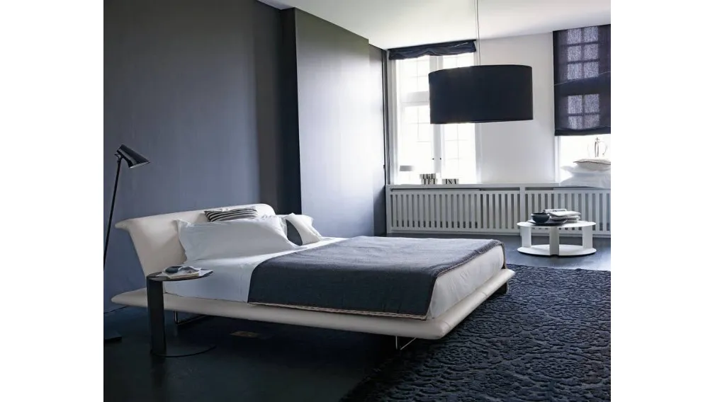 Letto matrimoniale di design Siena di B&B Italia
