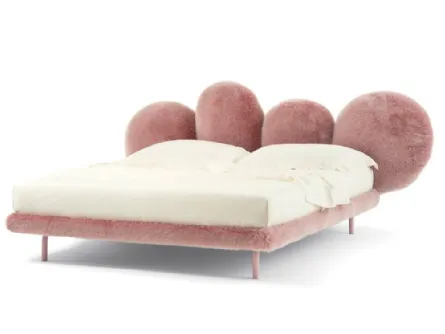 Letto di design con testiera Cipria Bed in pelliccia ecologica di Edra