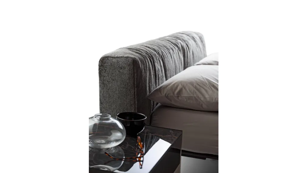 Letto con testiera imbottita Steel 1762 di Lago