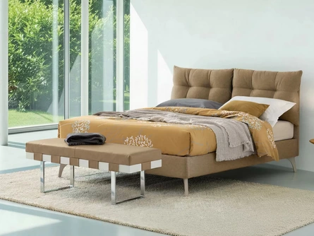 Letto in tessuto imbottito Loren con contenitore di Oggioni