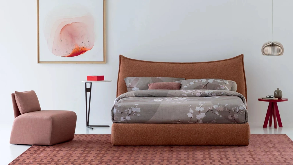 Letto in tessuto con testiera sagomata Puppy di Oggioni