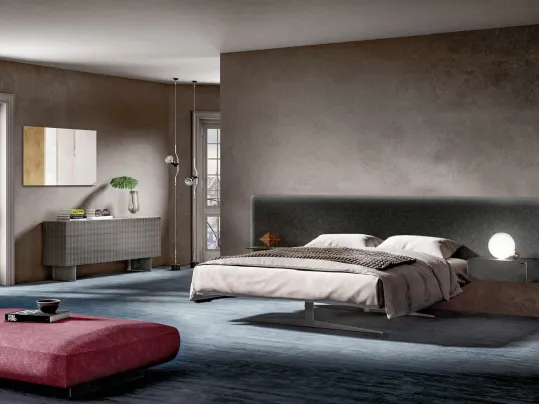 Letto Steel Free con ampia testiera in tessuto imbottito Lago