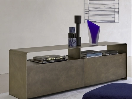 Madia Foglio in finitura Oxide di Flou