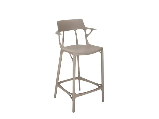 Sgabello AI Stool di Kartell