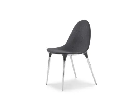 Sedia di design Caprice in tessuto con struttura in acciaio di Cassina