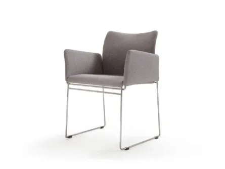 Sedia di design con braccioli Ljin in tessuto con struttura in metallo di Cassina