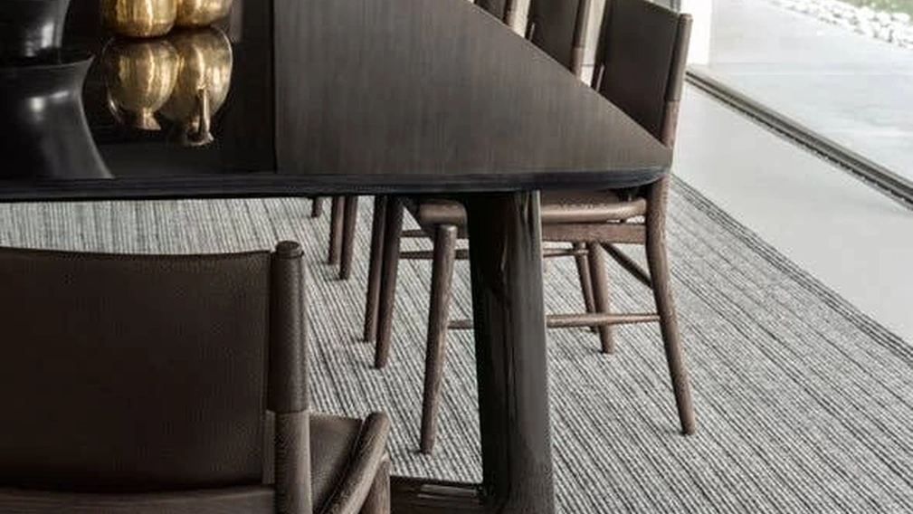 Sedia Jens in legno e cuoio di B&B Italia