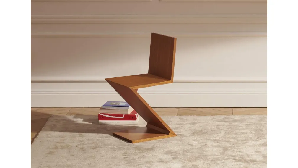 Sedia di design Zig Zag in massello di ciliegio americano di Cassina