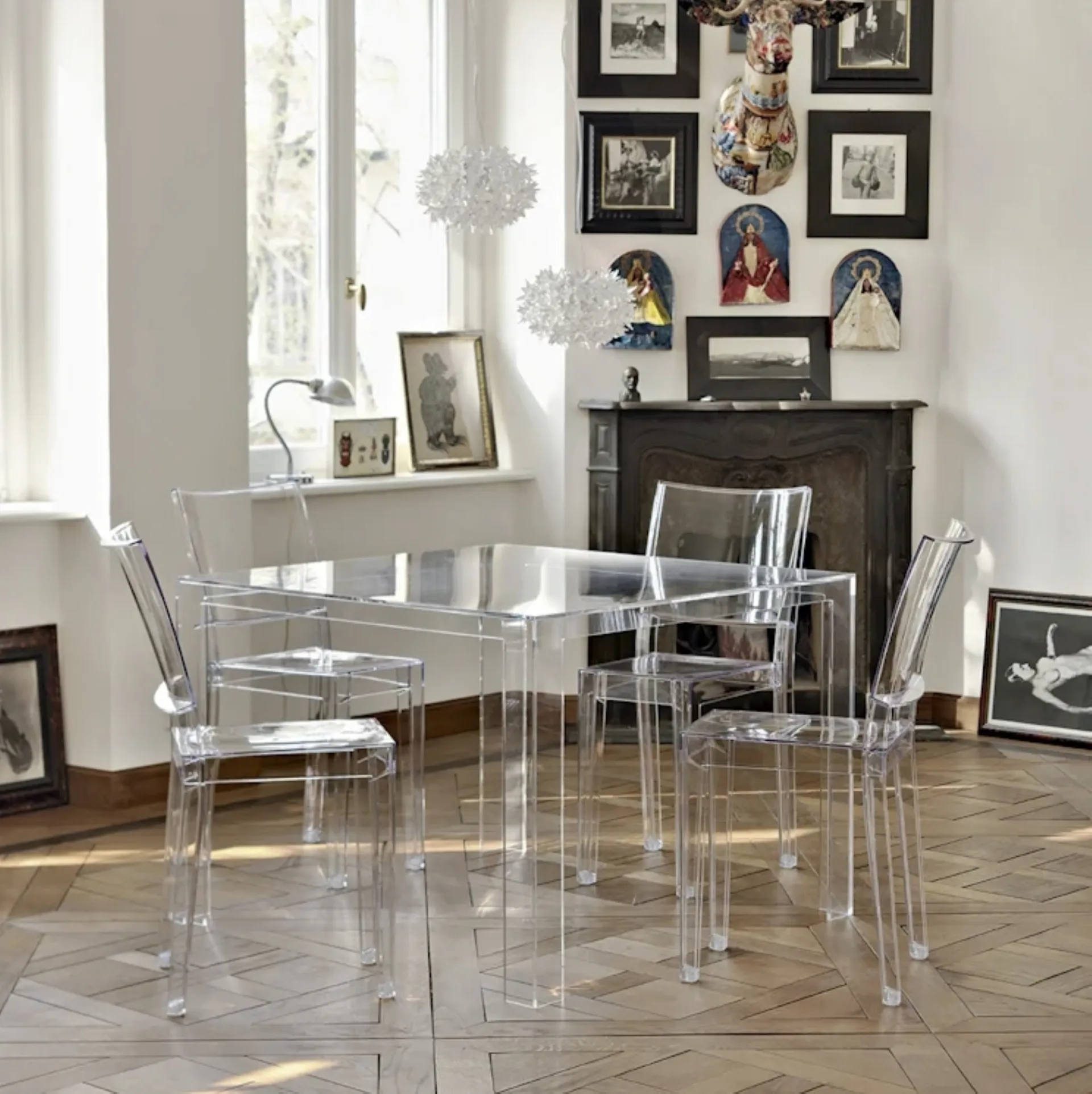 Kartell mobili: sedie e comodini di design