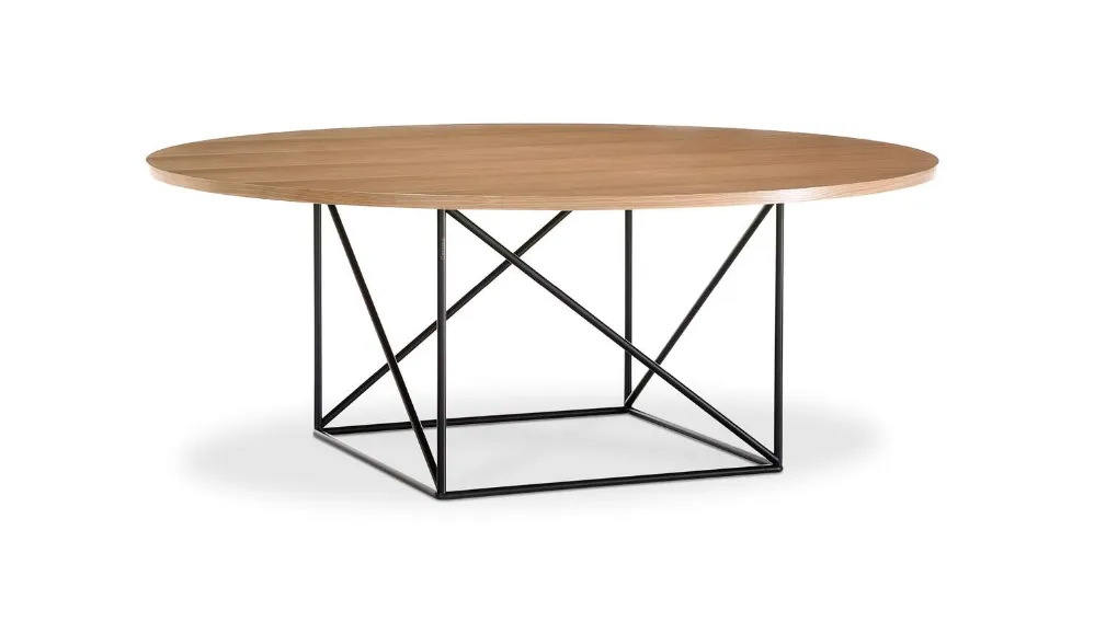Tavolo LC15 Table de Conférence in legno di rovere massello con base in acciaio di Cassina