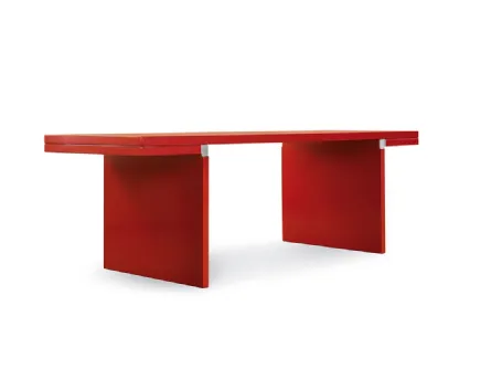Tavolo in legno laccato rosso Orseolo di Cassina