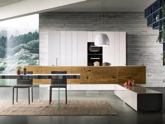 Cucina Design lineare 36e8 Wildwood 02 in legno di Rovere centenario e vetro laccato Bianco con base in vetro trasparente di Lago