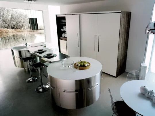 Cucina Design lineare con elementi girevoli in acciaio Rondò di Miton