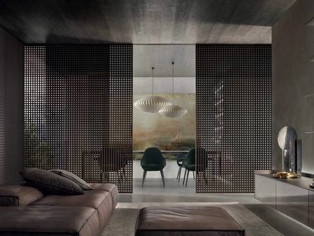 Porta per interni scorrevole Daimon in vetro Grigio trasparente con struttura in alluminio Brown di Rimadesio