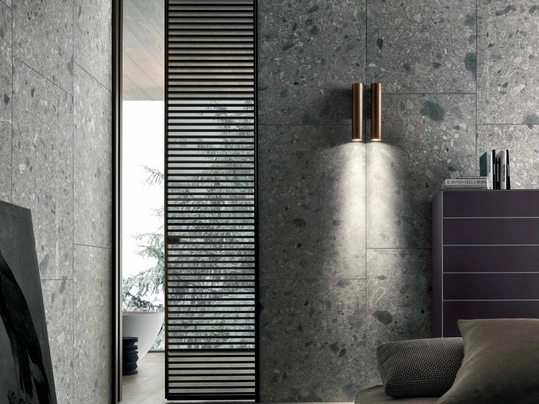 Porta per interni Even in alluminio e vetro di Rimadesio