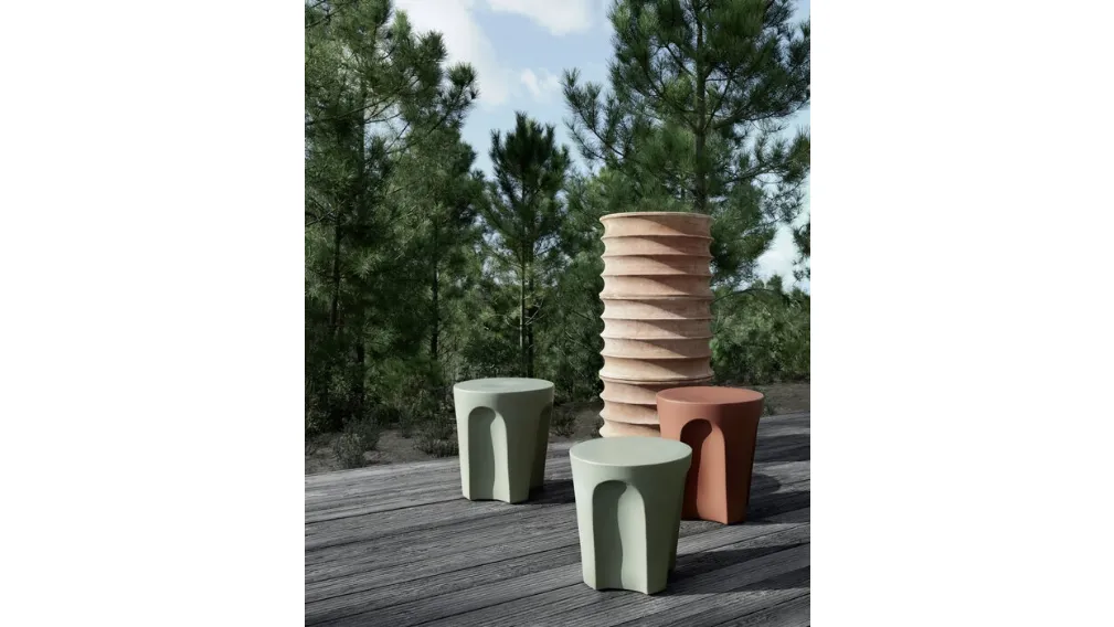 Tavolino Colosseo Outdoor in gres e materiale plastico di B&B Italia