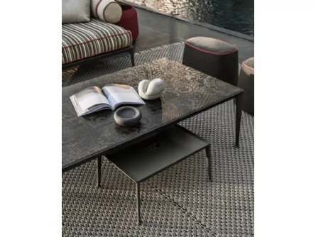 Tavolino Mirto Outdoor in gres porcellanato e alluminio di B&B Italia