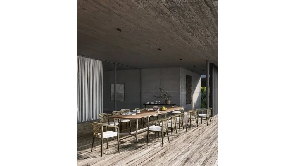 Tavolo Erica in legno di B&B Italia