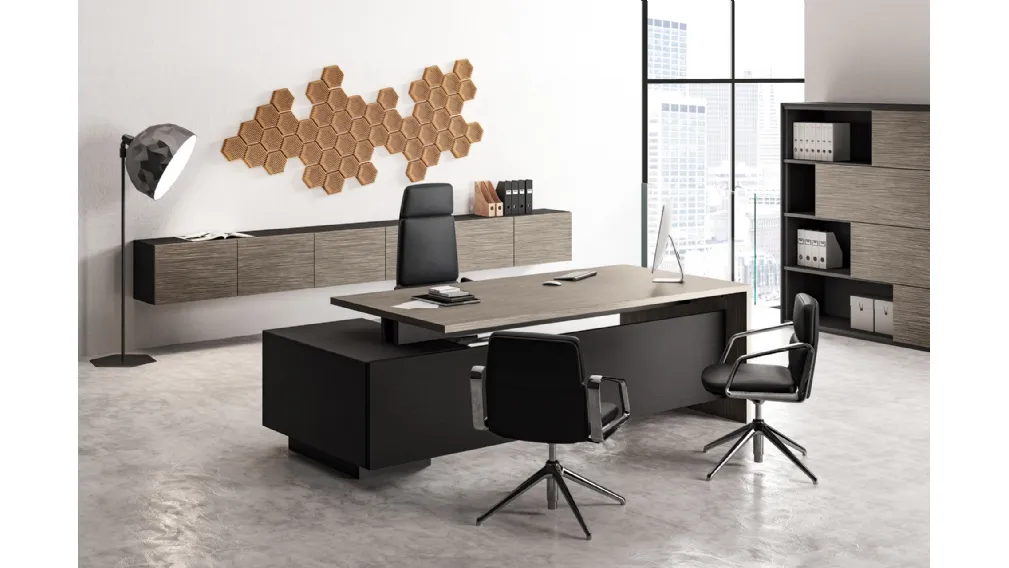 Composizione di scrivania in legno, sedia direzionale e ospiti in pelle, mobili ufficio, Elite di Las Mobili
